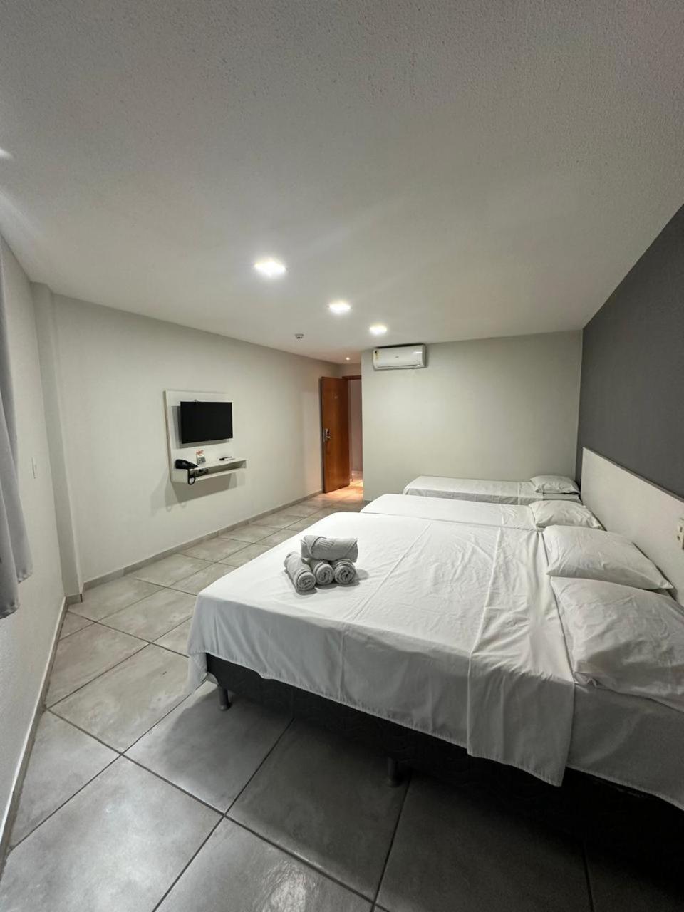 Rota 232 Hotel Каруару Екстериор снимка