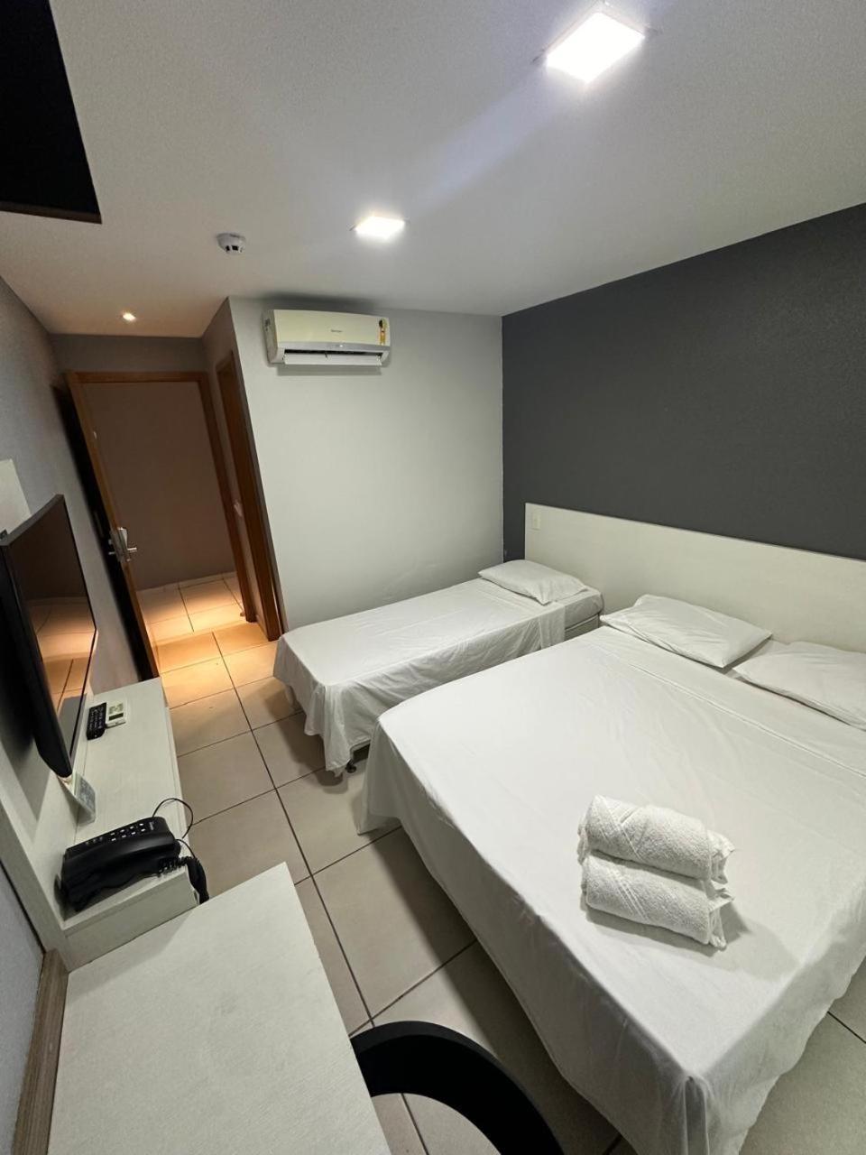 Rota 232 Hotel Каруару Екстериор снимка