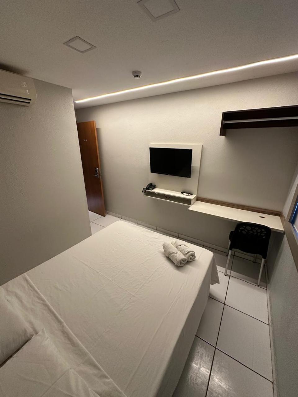 Rota 232 Hotel Каруару Екстериор снимка
