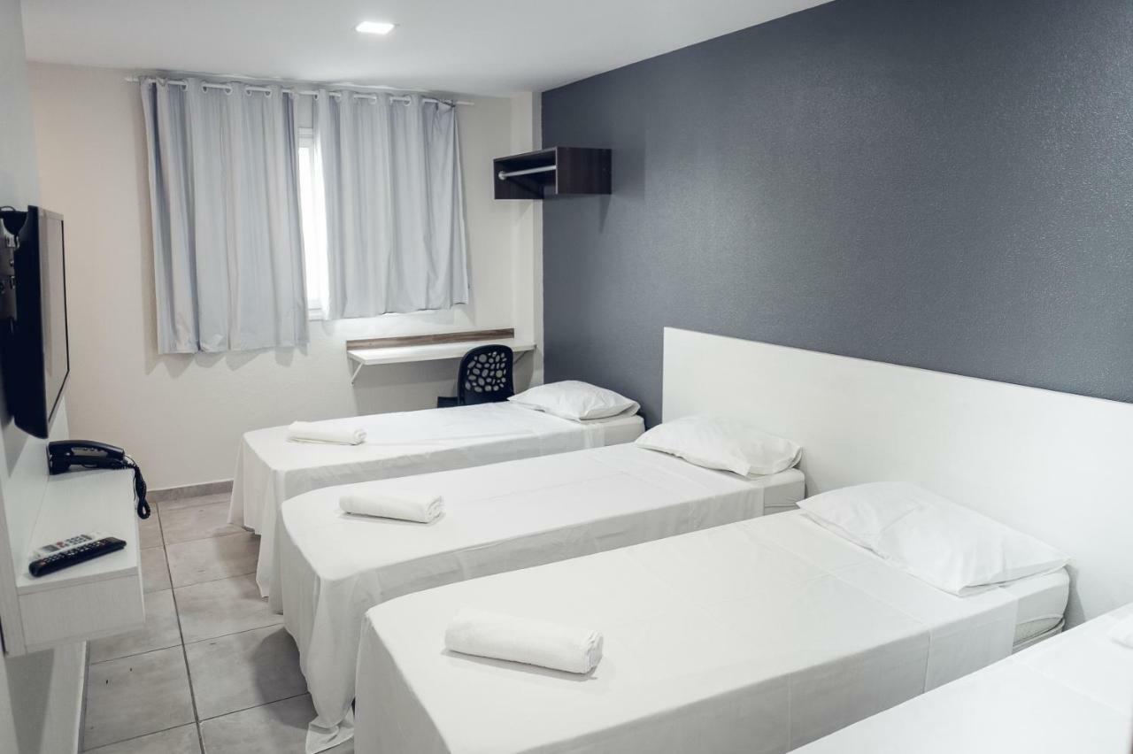 Rota 232 Hotel Каруару Екстериор снимка